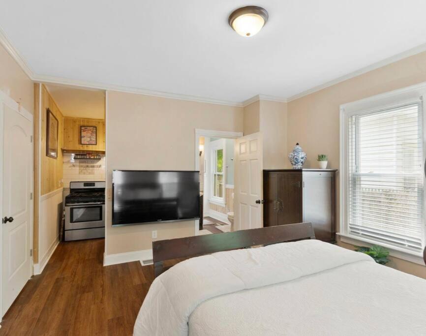 Beautiful Studio Apartment In Historic House Нью-Гейвен Екстер'єр фото